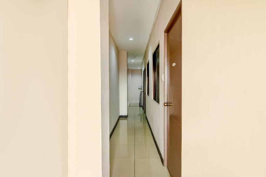 Oyo 766 Ichehan Apartments Manila Exterior foto