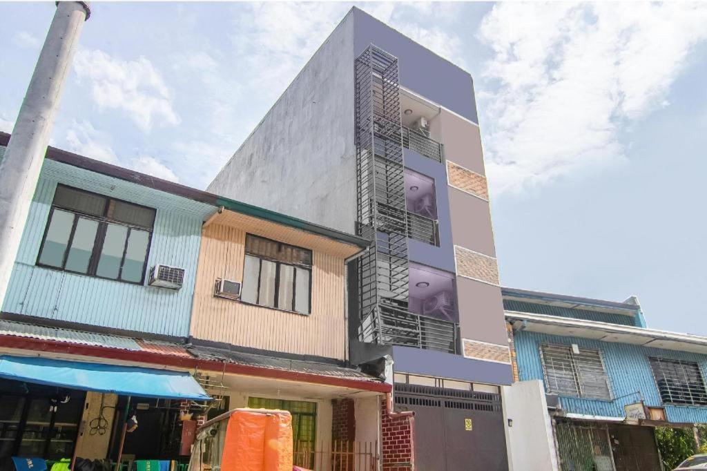 Oyo 766 Ichehan Apartments Manila Exterior foto