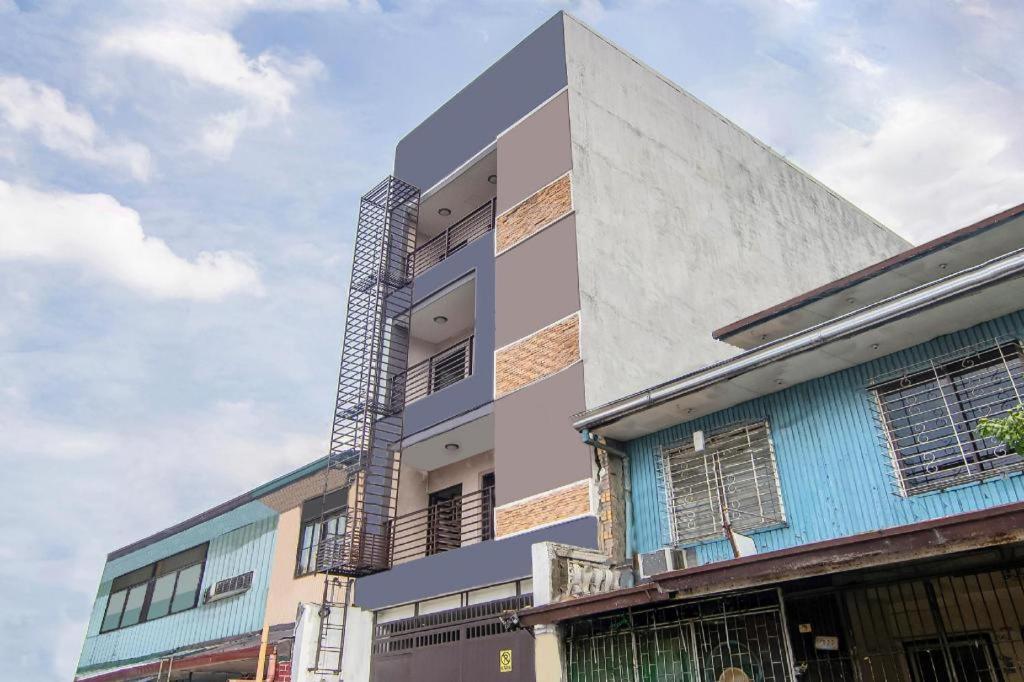 Oyo 766 Ichehan Apartments Manila Exterior foto